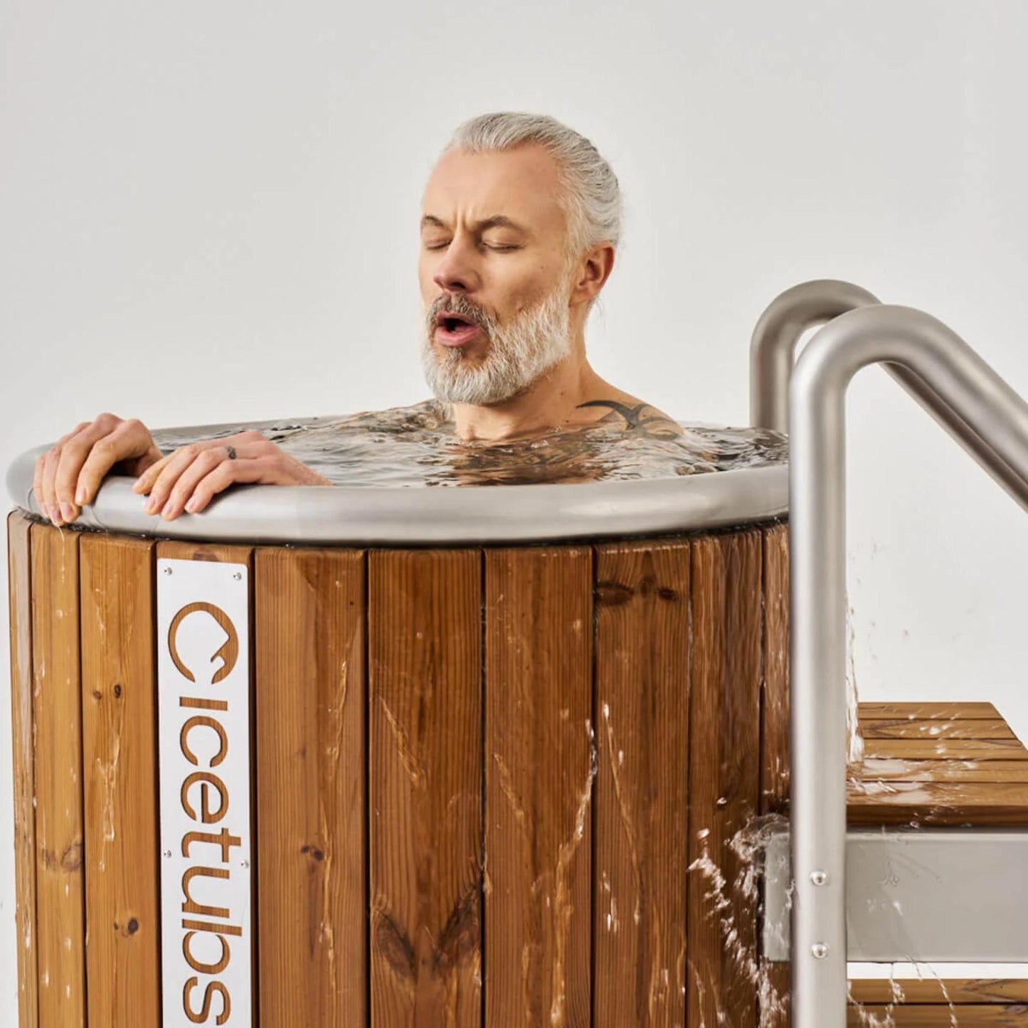 Cold Plunge Tub – Thermowood, Stainless Steel – Cold Therapy Recovery – Icetubs IceBarrel